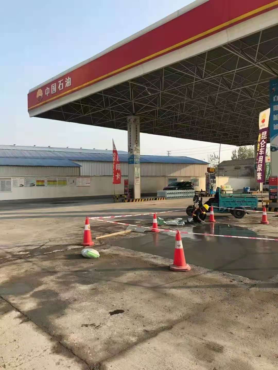 科尔沁左翼中加油站道路修复加固